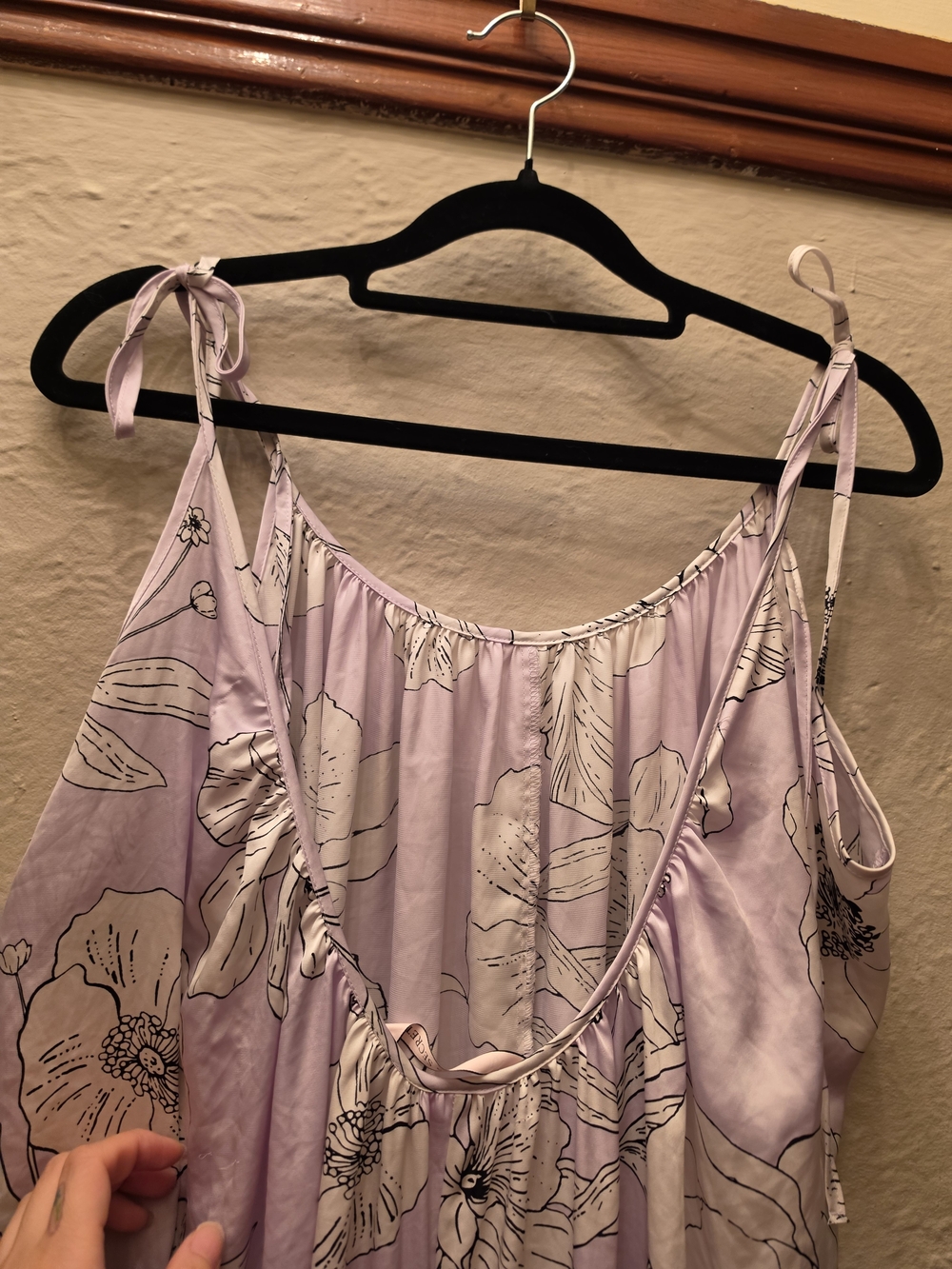 Victoria’s Secret Lilac Floral Satin Jumpsuit L Tie Strap Adjustable - Picture 11 of 15